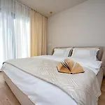 Rosemary East - Heated Infinity Swimming Pool - Jacuzzi - Kids Playroom - Sea View ヴィラ