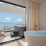 ヴィラ Rosemary East - Heated Infinity Swimming Pool - Jacuzzi - Kids Playroom - Sea View マカルスカ