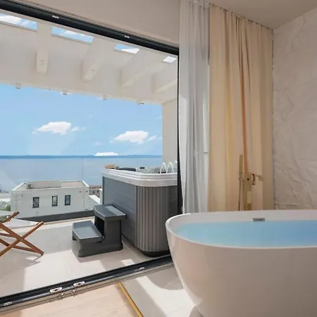 Villa Rosemary East - Heated Infinity Swimming Pool - Jacuzzi - Kids Playroom - Sea View Makarska